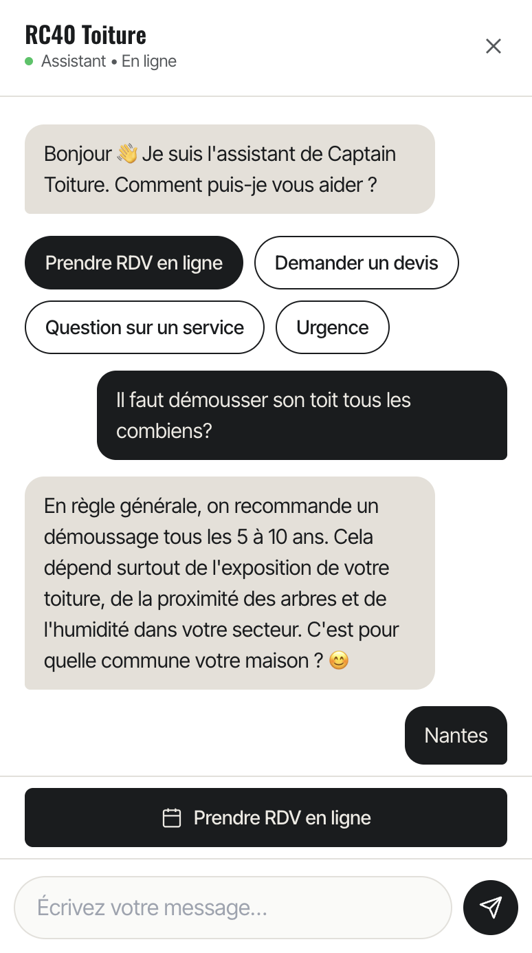 Capture du chatbot AKRO — exemple de conversation et prise de rendez-vous